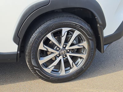 2024 Toyota Corolla Cross XLE