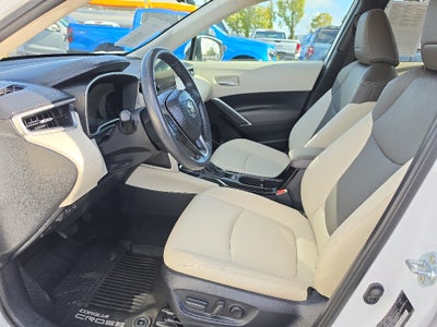 2024 Toyota Corolla Cross XLE