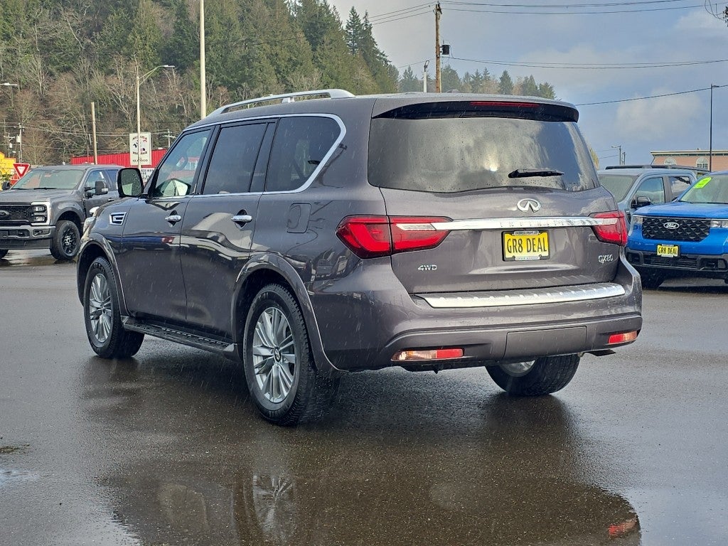 2024 INFINITI QX80 LUXE
