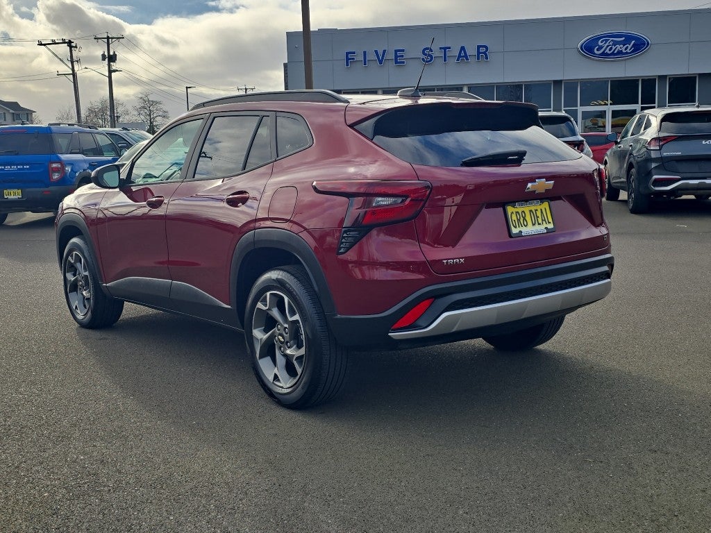 2025 Chevrolet Trax LT