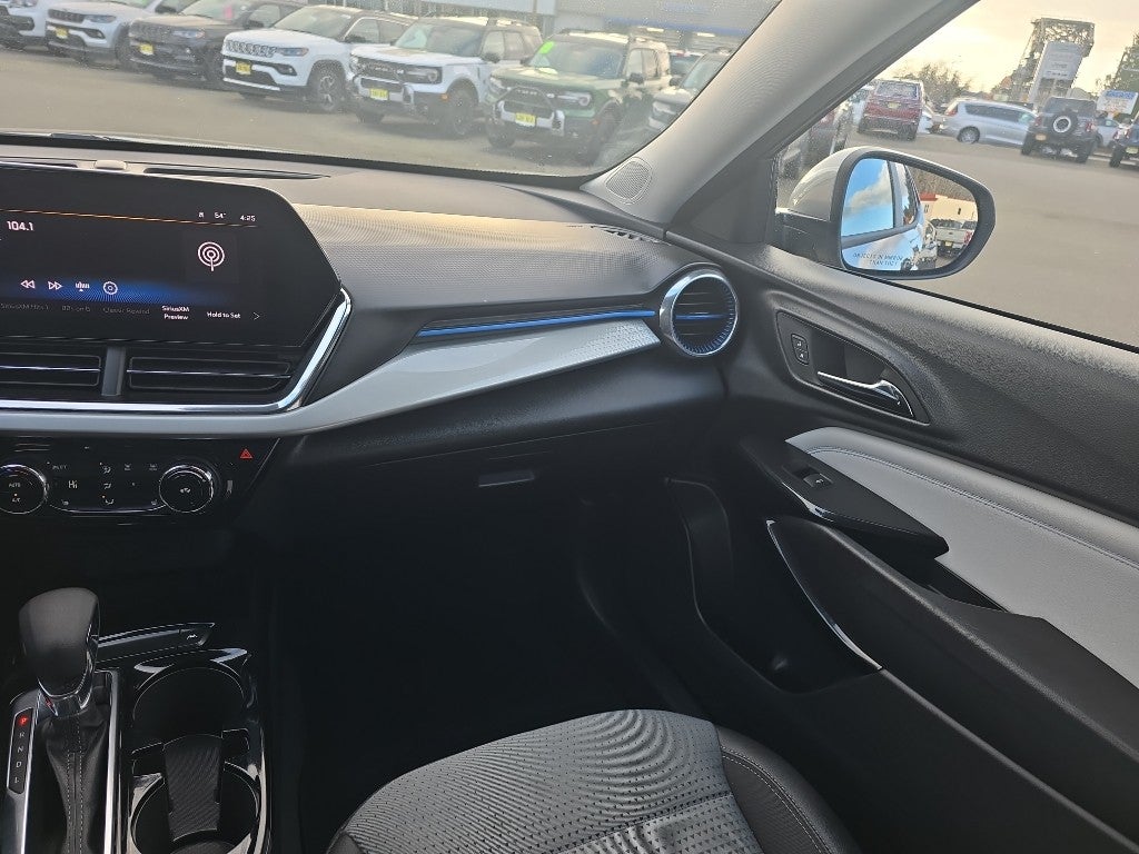 2025 Chevrolet Trax LT