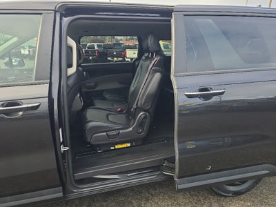 2025 Kia Carnival LX