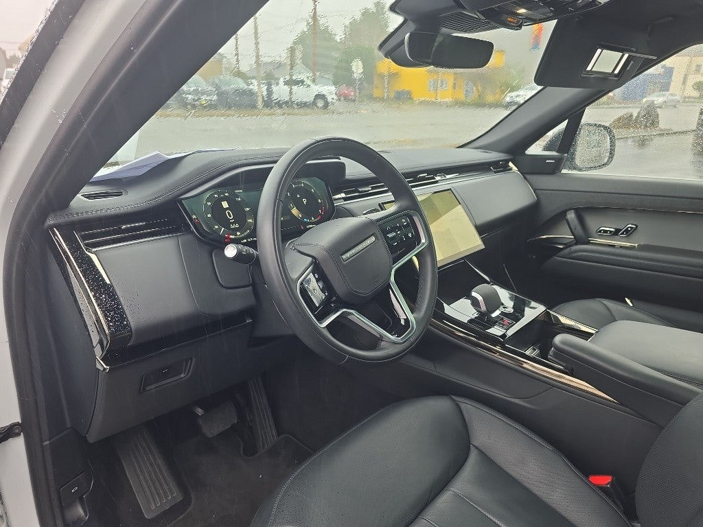 2025 Land Rover Range Rover Sport P360 SE