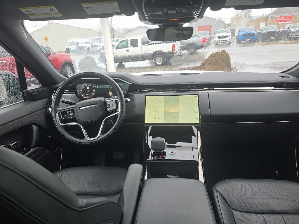 2025 Land Rover Range Rover Sport P360 SE
