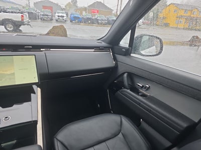2025 Land Rover Range Rover Sport P360 SE