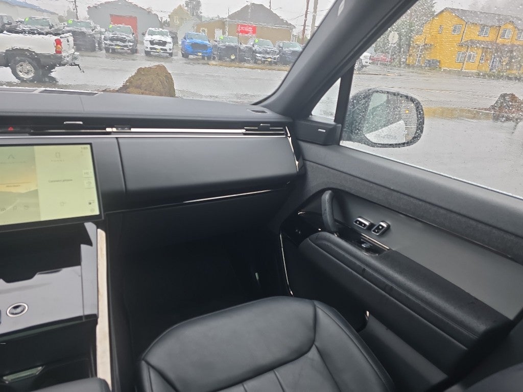 2025 Land Rover Range Rover Sport P360 SE